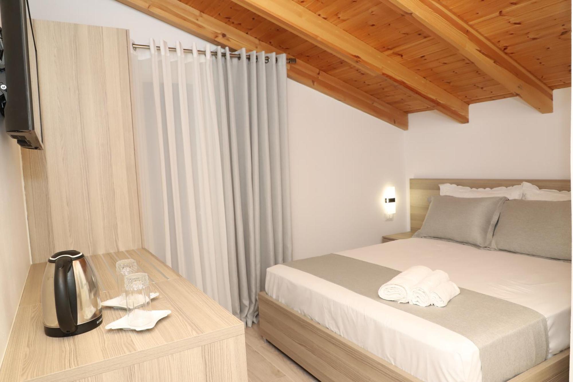 Guesthouse Kazazi Berat Buitenkant foto